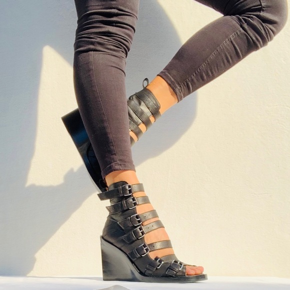 Ann Demuelemeester Black Buckle Blanche Boot 9 - Picture 4 of 15